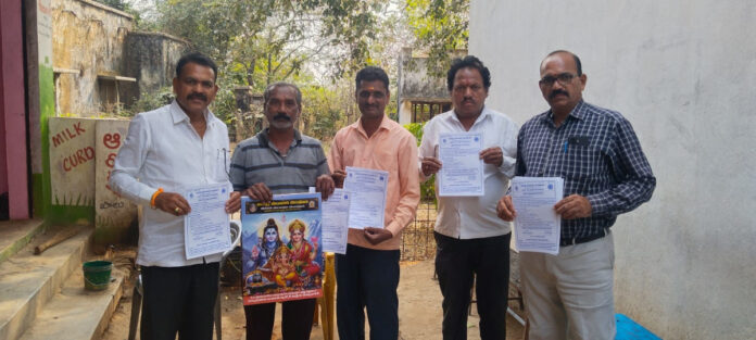Vanjari Sangam calendars and pamphlets launched