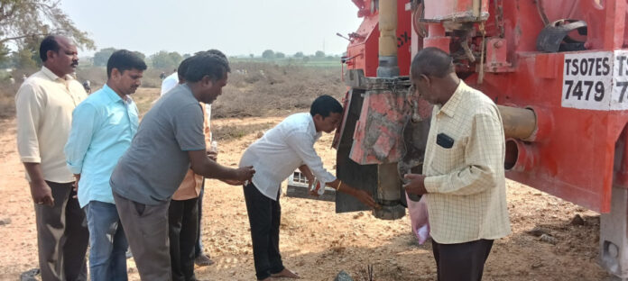 సర్పంచ్ చొరవతో కాలనీవాసులకు తీరిన నీటి కష్టాలు