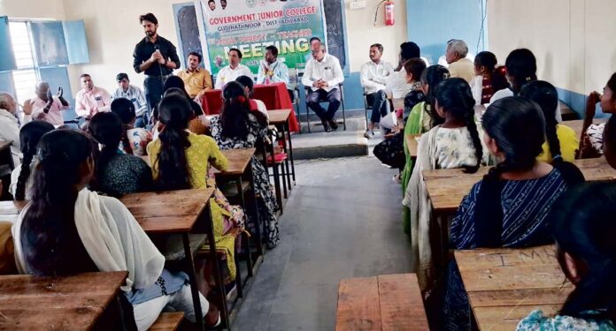 విద్యార్థిహితంగా ప్రభుత్వ జూనియర్ కళాశాలు