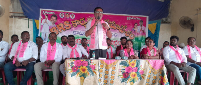 అధికారం ఉన్నా.. లేకున్నా ప్రజల్లోనే ఉన్నా: మాజీ ఎమ్మెల్యే పుట్ట