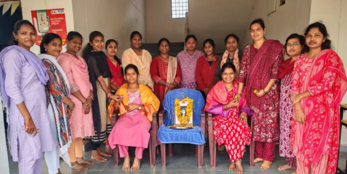 కస్తూర్బాలో మహిళా ఉపాధ్యాయులకు సన్మానం