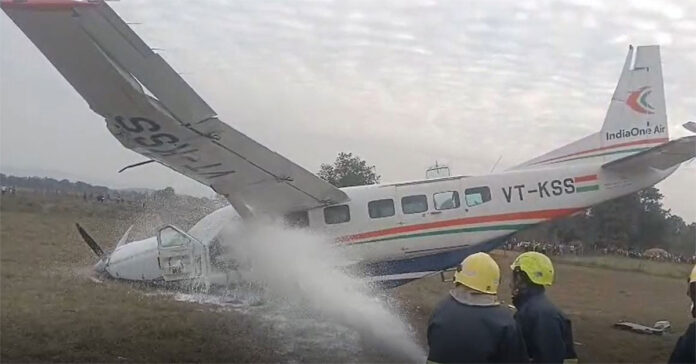 ఒడిశాలో కూలిన చార్టర్డ్ విమానం