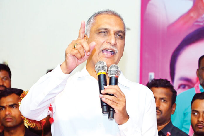 ఎన్ని నోటీసులు ఇచ్చినా.. సీఎంను వదిలిపెట్టం