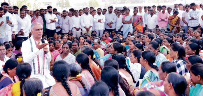 రేవంత్రెడ్డి పాలనలో అన్నీ బంద్