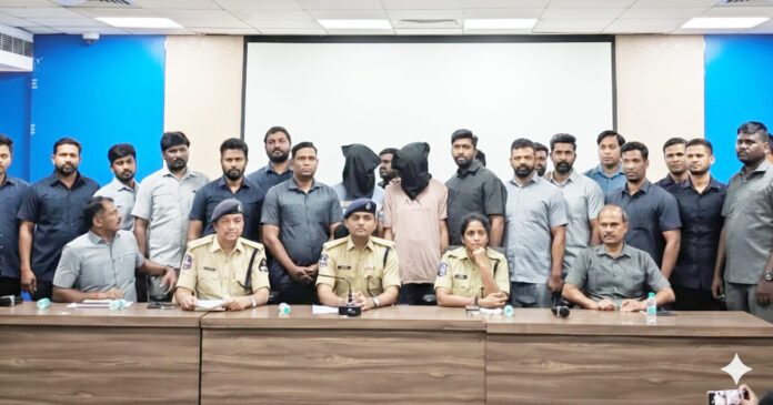 కోఠి కాల్పుల కేసును ఛేదించిన పోలీసులు