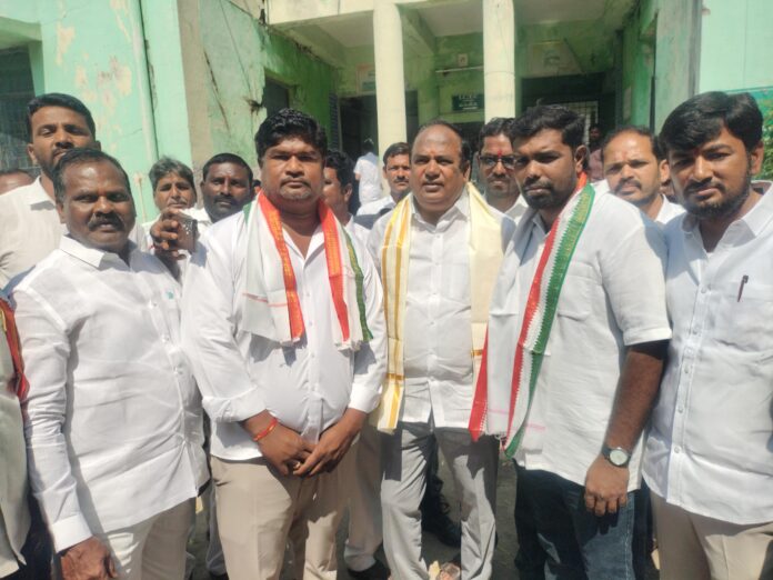 Sarpanch and Deputy Sarpanch join Congress in presence of MLA..