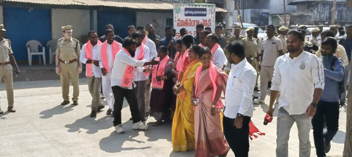 మున్సిపల్ కార్యాలయానికి అబ్జర్వర్ మయాంక్ మిట్టల్