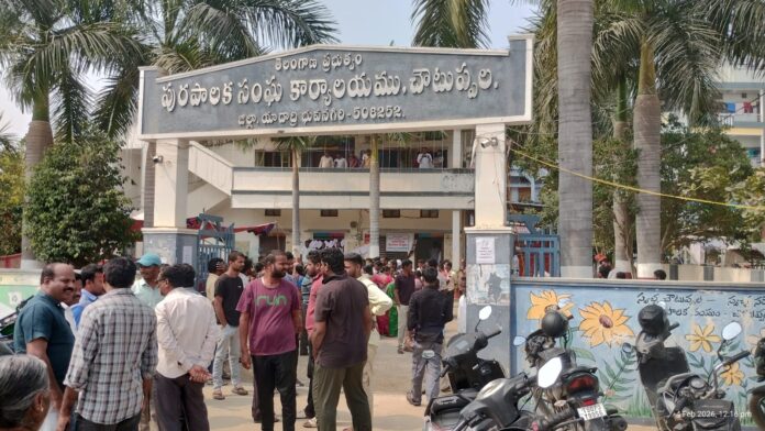 Chaos in Choutuppal: 17th ward candidate attempts suicide