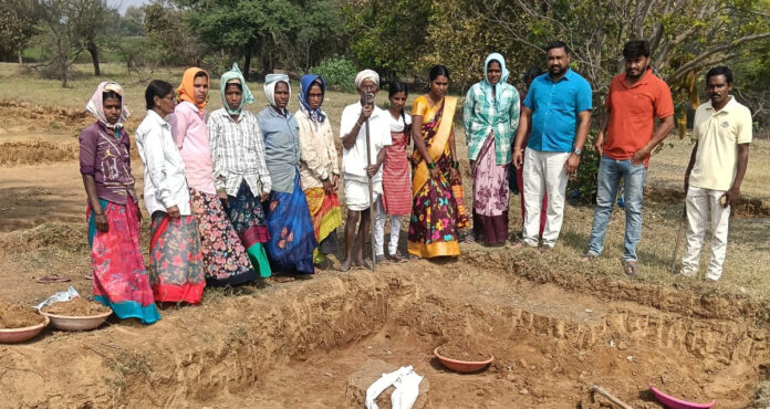 ఉపాధి హామీ పనుల పరిశీలన