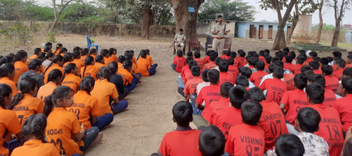 రోడ్డు భద్రత, మాదకద్రవ్యాల నివారణపై అవగాహన