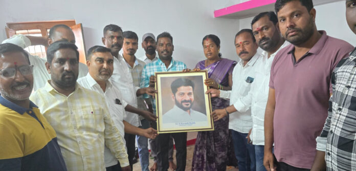 ఉప్లూర్ లో ఇందిరమ్మ ఇంటి గృహ ప్రవేశం