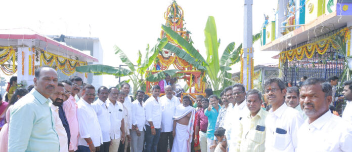 ఘనంగా రామలింగేశ్వరస్వామి రథోత్సవం