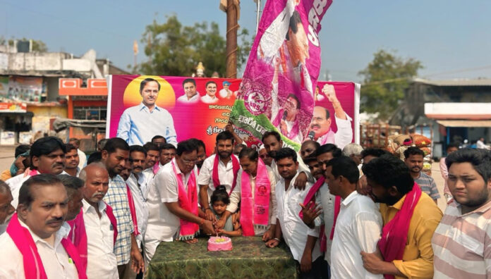 బాన్సువాడలో ఘనంగా కేసీఆర్ జన్మదిన వేడుకలు