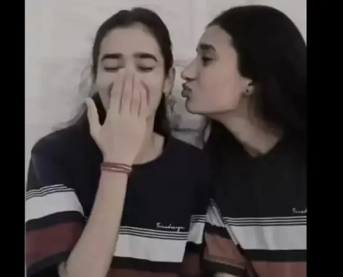 పెండ్లికి ముందురోజే అక్కాచెల్లెళ్ల ఆత్మహత్య..