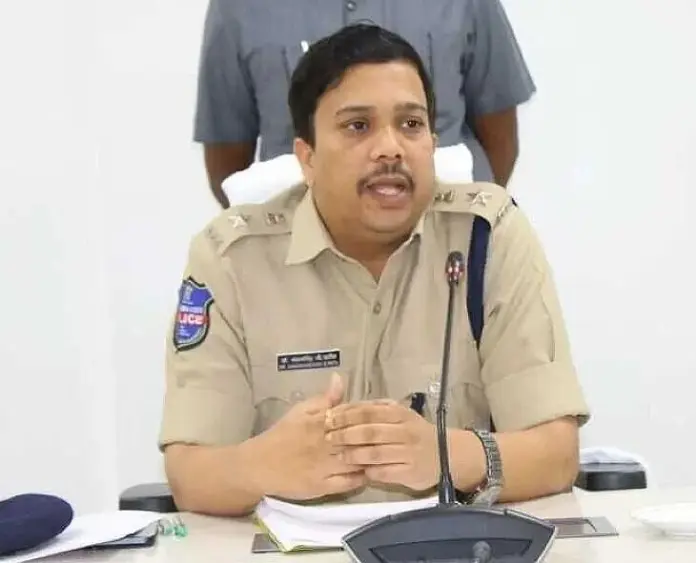 చిన్నారి మృతి కేసులో ముగ్గురి అరెస్ట్..