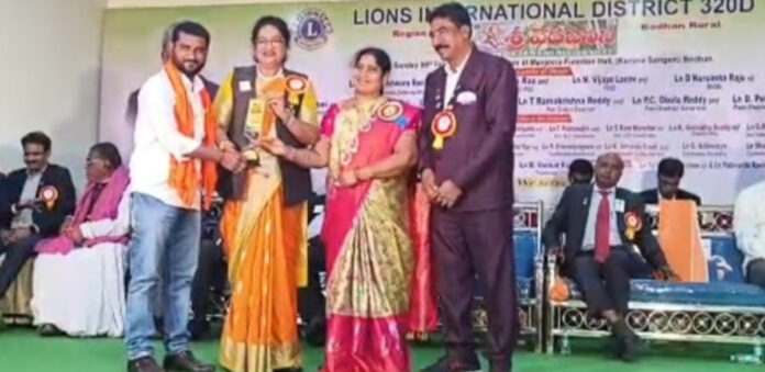 18 service awards for Birkur Club