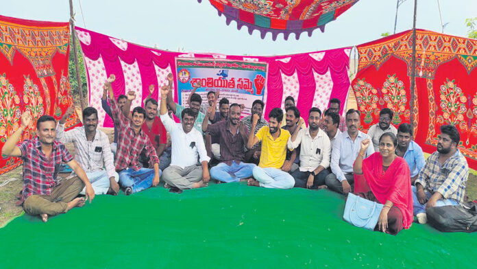 The salary woes of e-Panchayat operators