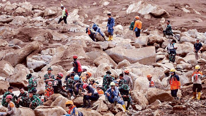 గాజాపై మళ్లీ ఇజ్రాయిల్ ఘాతుకం