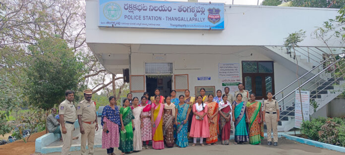 The salaries of ASHA workers should be released.