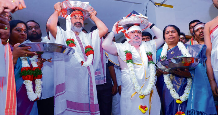 రాజన్న ఆశీస్సులతో రాష్ట్రాభివృద్ధి