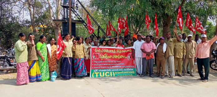 A government that is in league with the workers will not stand.