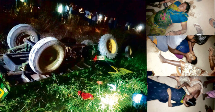 వ్యవసాయ కూలీల ట్రాక్టర్ బోల్తా