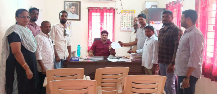 జిపిఓ, రెవెన్యూ సిబ్బందిపై దాడి చేసిన వారిపై చర్యలు తీసుకోవాలి