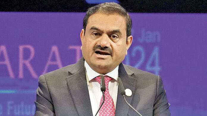 దిగివచ్చిన అదానీలు