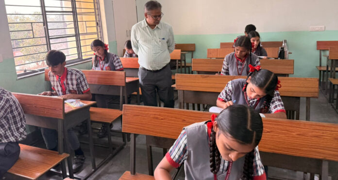 Additional Collector inspected the 10th class examination center