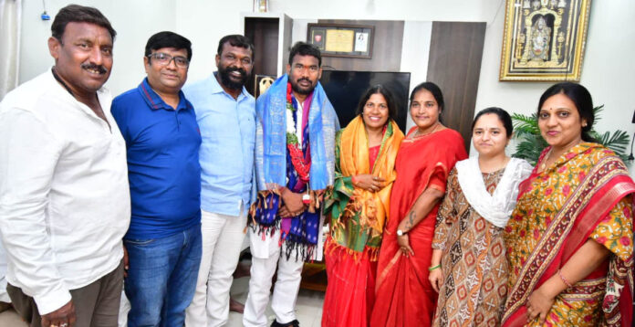 Bhuvanagiri Municipality will be developed in a non-partisan manner.