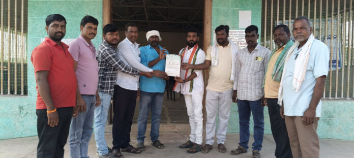 CMRF cheque distribution in Mallapur