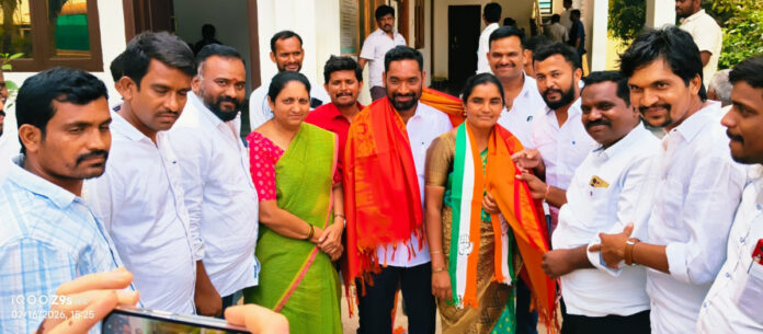 మహబూబాబాద్ మున్సిపల్ చైర్మన్ జ్యోతి రమేష్ కు శుభాకాంక్షలు