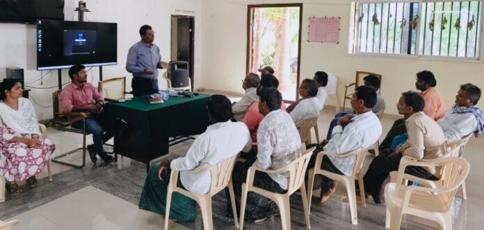 Every farmer with a passbook must register in the Farmer Registry.