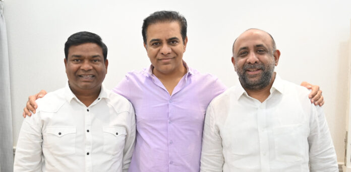 కేటీఆర్ తో మాజీ ఎమ్మెల్యే జీవన్ రెడ్డి భేటీ