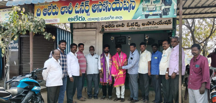 Municipal Vice Chairman Anjaneyulu felicitated