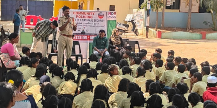 నలందలో విద్యార్థులకు అవగాహన