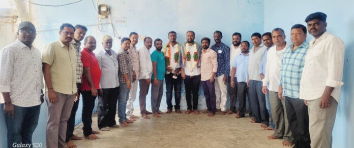 నూతన కౌన్సిలర్లకు సన్మానం