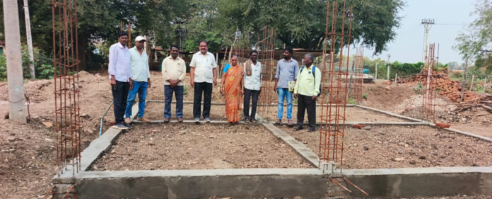 మైబాపూర్, కంఠాలి జీపీలో ఇందిరమ్మ ఇండ్ల నిర్మాణాలు ప్రారంభం