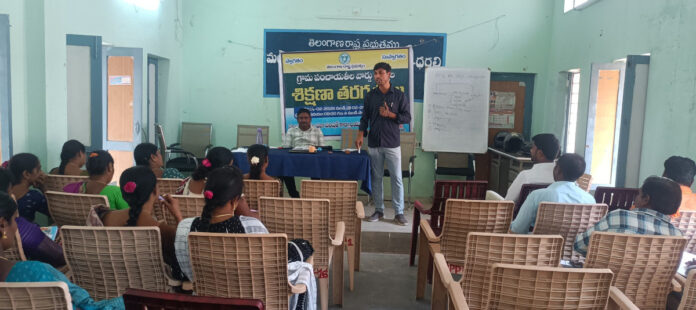 వార్డు సభ్యులకు కొనసాగుతున్న అవగాహణ