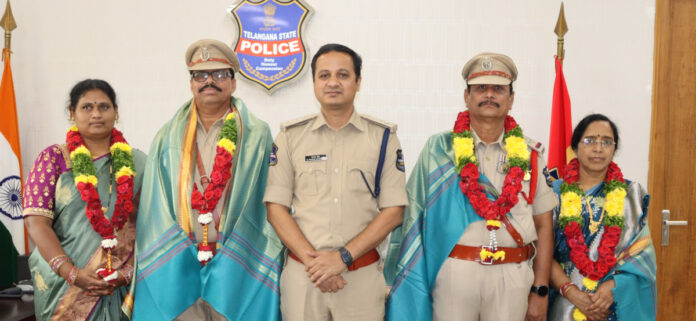 మూడు దశాబ్దాల పోలీసు సేవలకు ఘన వీడ్కోలు