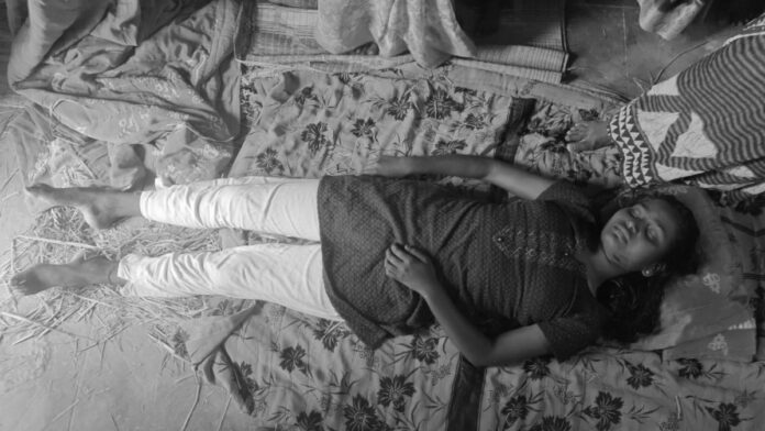 వ్యక్తిగత కారణాలతో యువతి ఆత్మహత్య