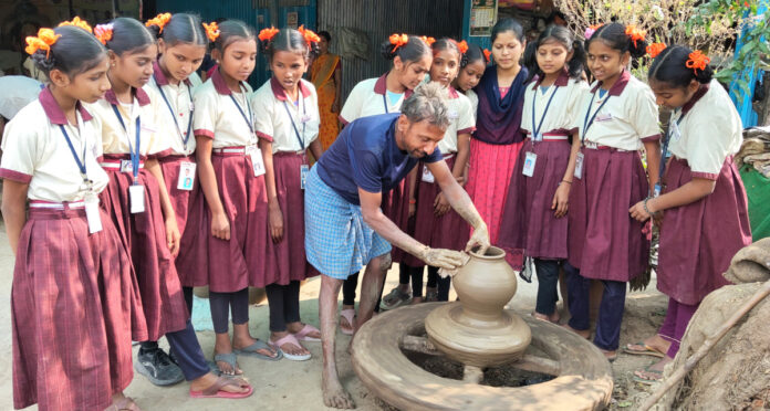కులవృత్తులపై అవగాహన