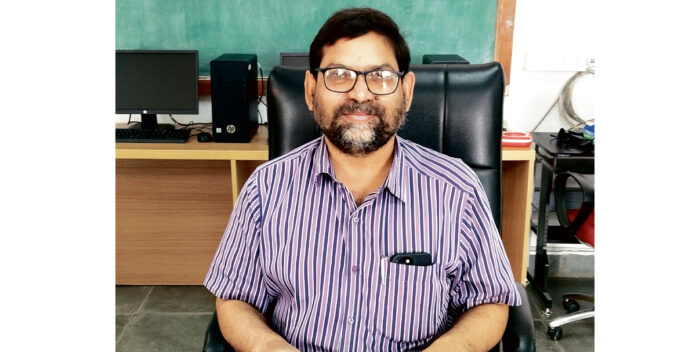 ఐసెట్‌ 2026 కన్వీనర్‌, ప్రొఫెసర్‌ అల్వాల రవి