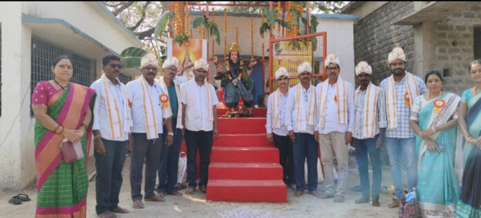 ఫార్డి (బి )లో సరస్వతి విగ్రహ ప్రతిష్టాపన