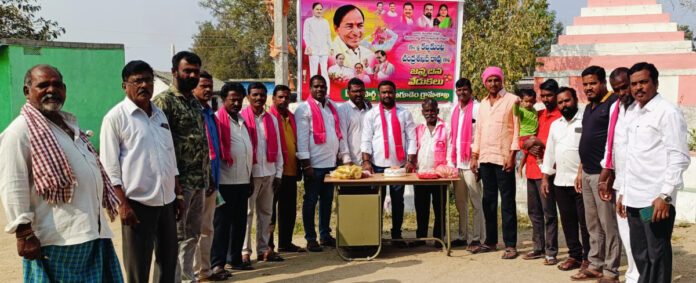 ఘనంగా కేసీఆర్ జన్మదిన వేడుకలు