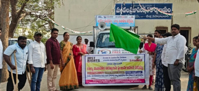 Kissing a girl... No to child marriages