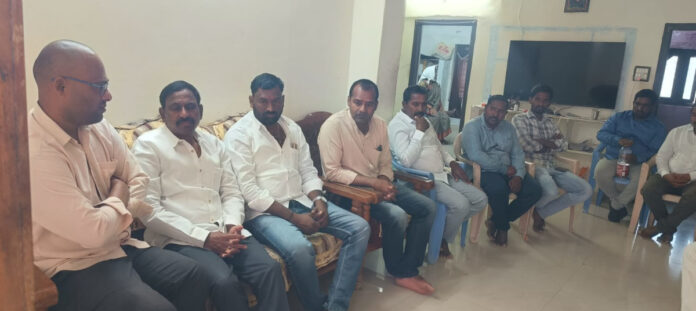 Manala Mohan Reddy visits former MPTC