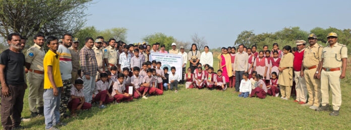 పక్షులపై అవగాహన కలిగి ఉండాలి