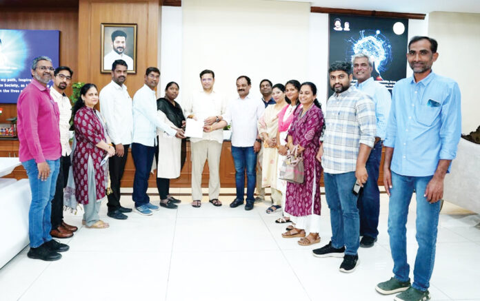 ప్రభుత్వ పరిశీలనలో ఫీ రెగ్యులేటరీ అంశం