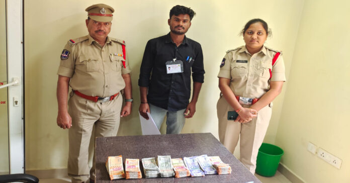 Rs. 2 lakh cash seized